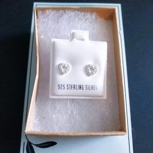 ⭐Sterling Silver .925 Dainty Cute Heart Stud Earrings NWT